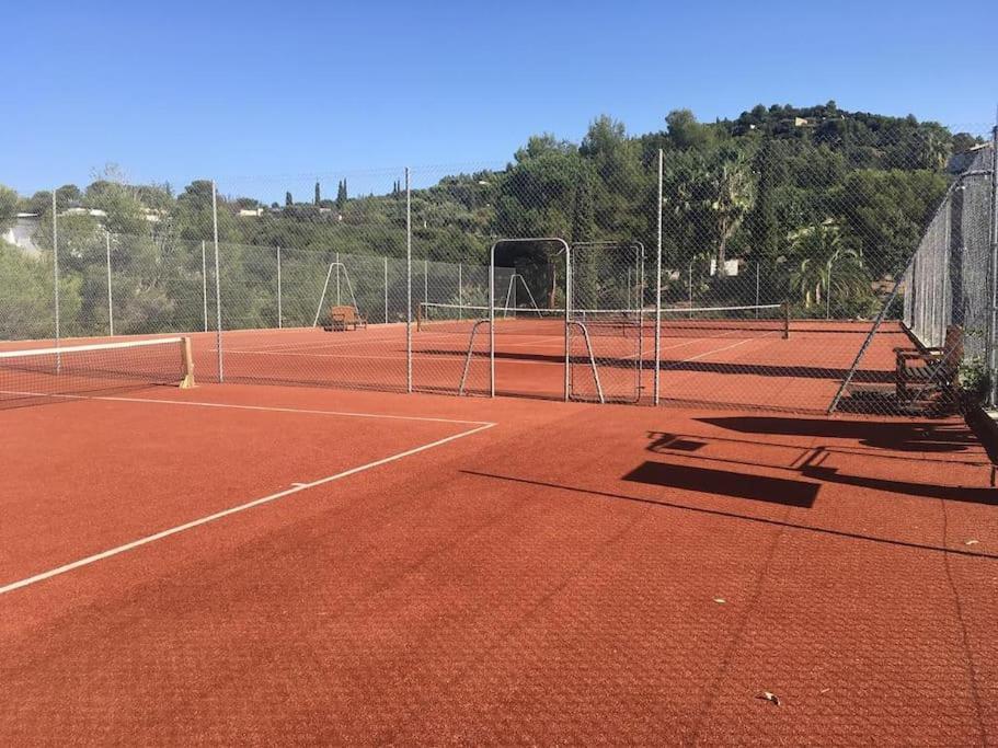 10 à 12 pers FAMILLE Amateurs randonnée Boulouris Panorama Saint Raphael Tennis Piscine partagé Esterno foto